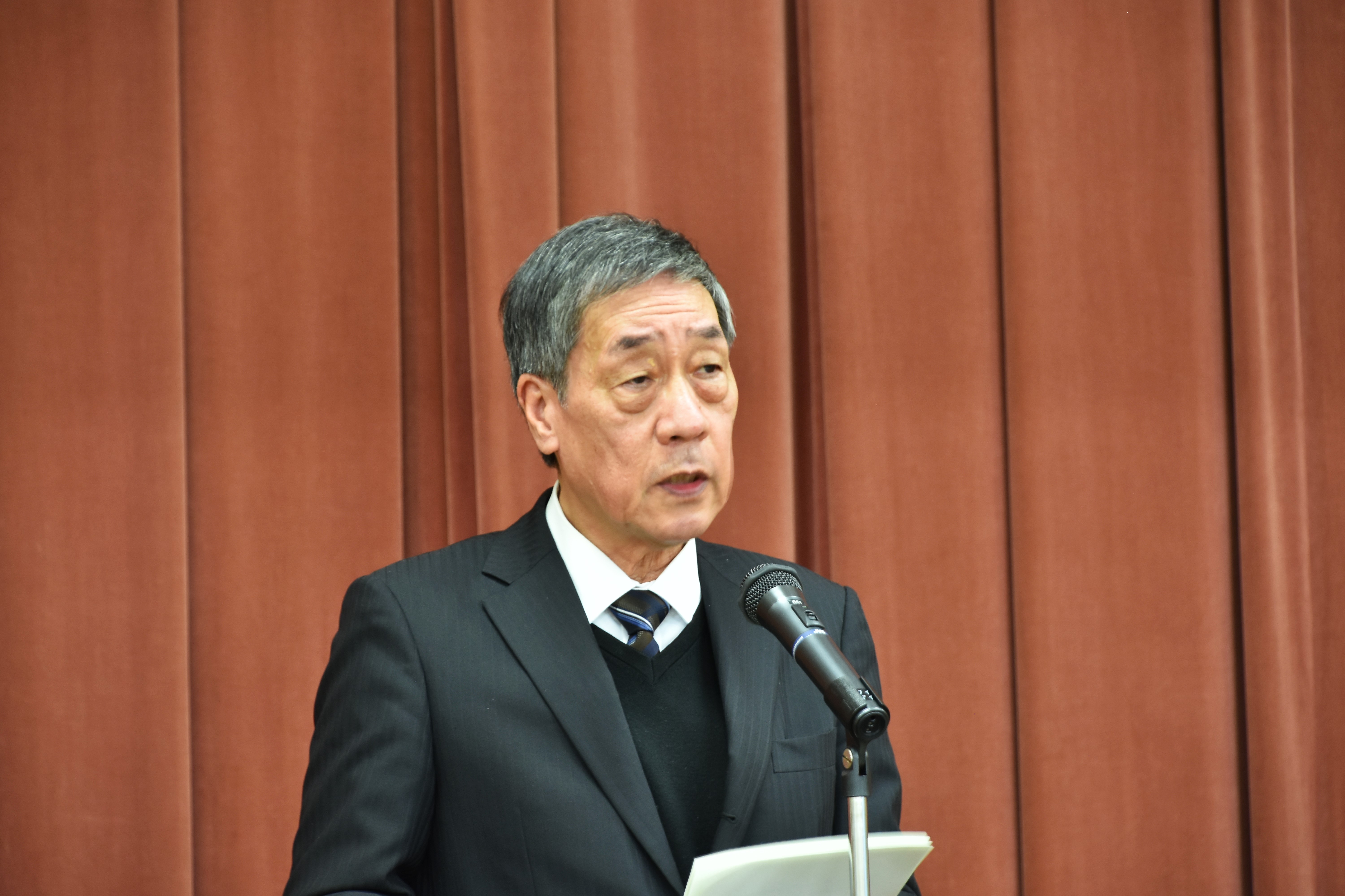 新年の挨拶をする今岡学長